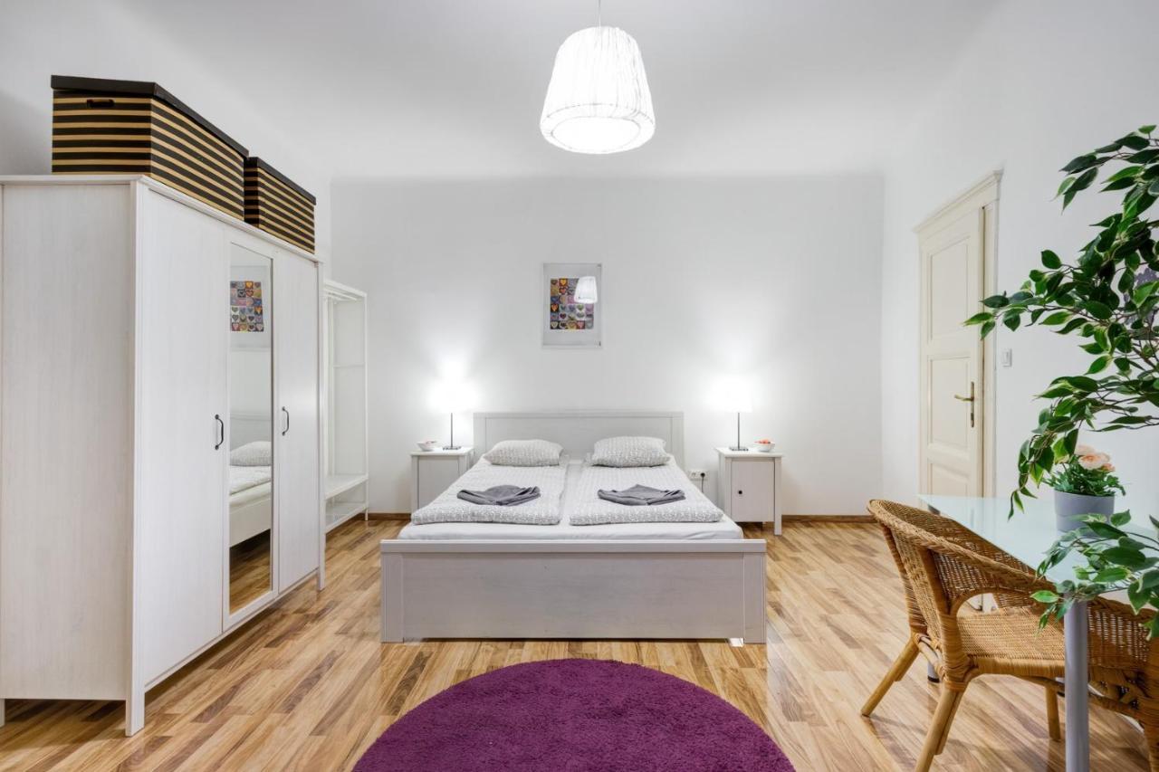 Julie's Flat Appartement *